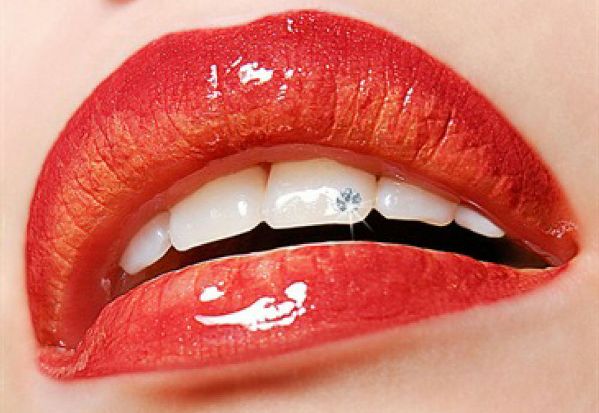Brillantino sul dente prezzo