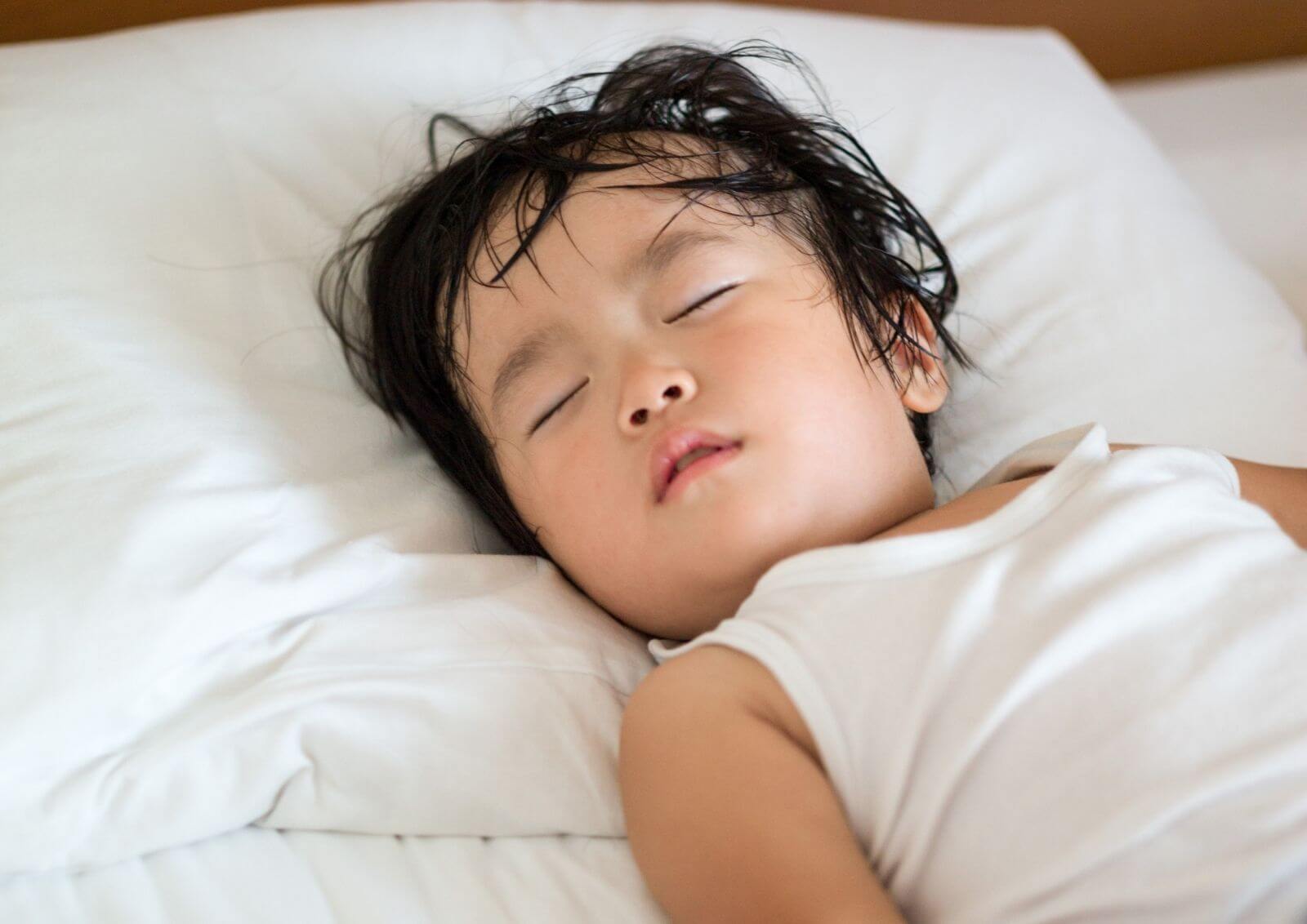 Sudorazione notturna nei bambini di 7 anni