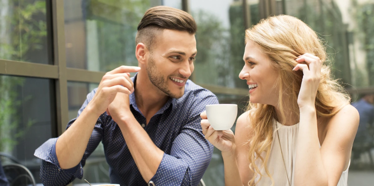 Linguaggio del corpo per sedurre un uomo